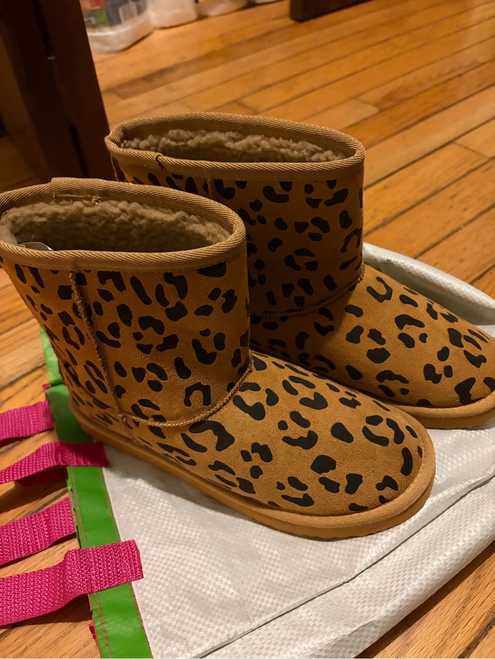 NWT Marley Lilly Leopard Print Cozy Shearling Boots - Tan and Black